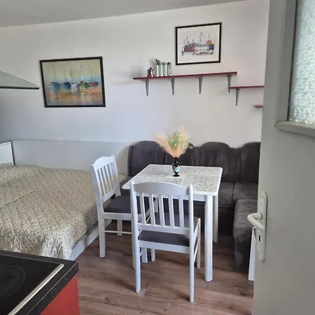 Apartman за гости роси Szinemorec