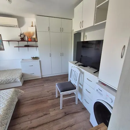 за гости роси Szinemorec