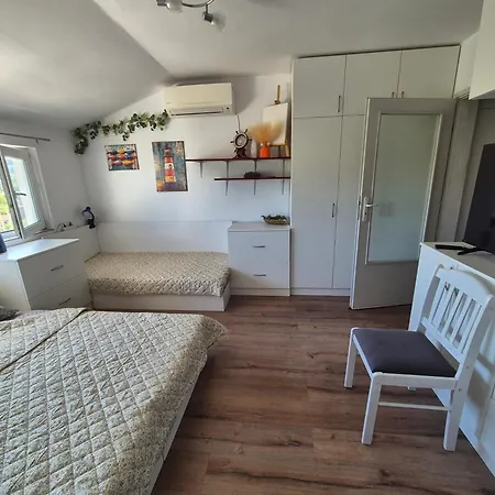 за гости роси Apartman *